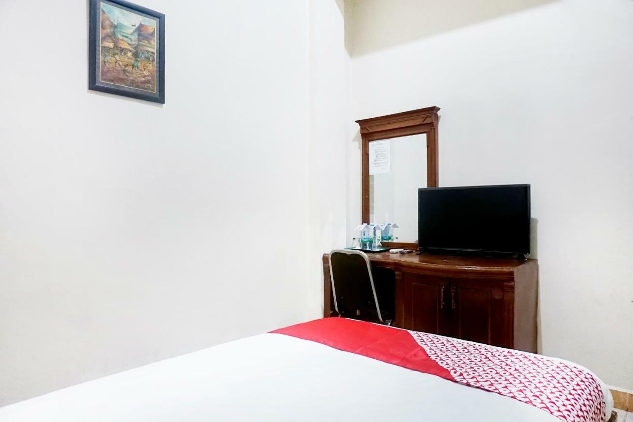 Hotel Oyo 627 Tirta Kencana Syariah Pekanbaru Exteriér fotografie